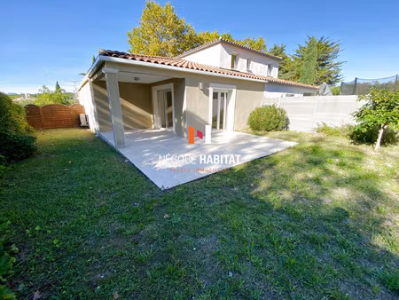 maison recente t4- avec garage et jardin