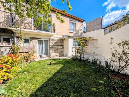 maison de caractère rénovée avec dépendance – quartier du haut-goulet