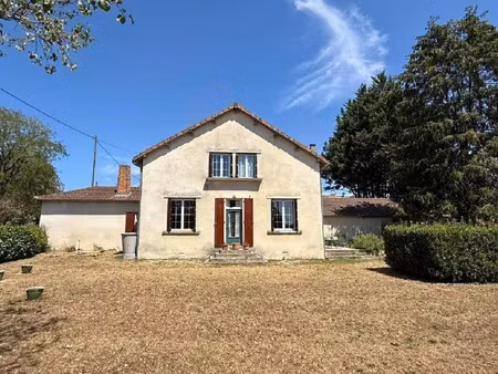 vente maison 6 pièces 168 m² ruffec (16700)