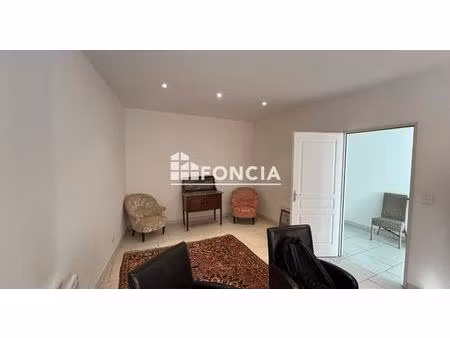 exclusivité carpentras centre-ville – local commercial de 63 m² libre avec point d'eau