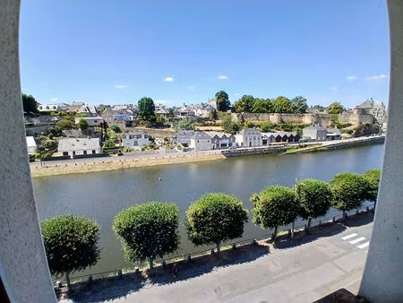 duplex vue sur la mayenne de 77.4 m2