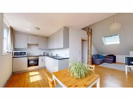 studio à louer à rue du menuisier 97 woluwe-saint-lambert (vbe50772)