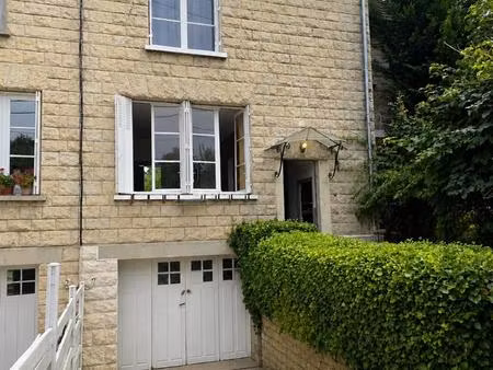 belle maison avec beaucoup de potentiel