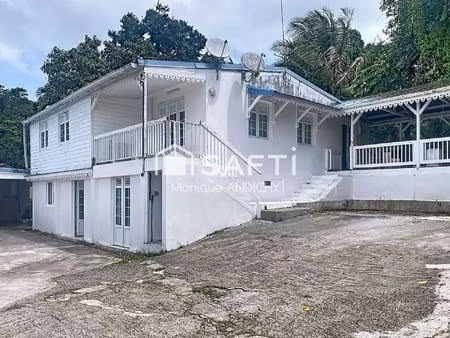 maison f6 avec jardin à balata
