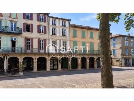 maison au coeur de la place de réalmont de 230 m² avec local commercial déjà loué