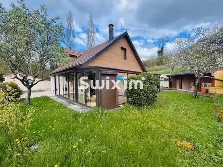 jolie maison sur terrain dans un bourg prisé