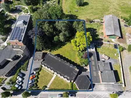 ruime kloosterwoning op een perceel van 3082m² te koop me...