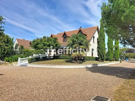 maison 7 pièces - 161 m²