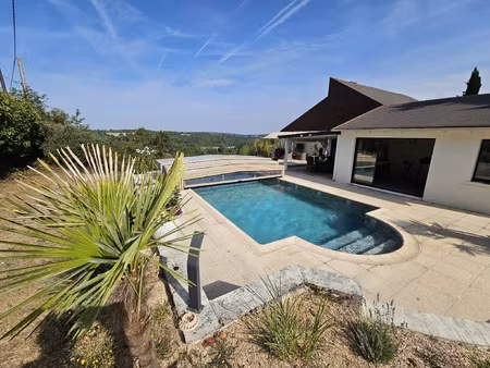 maison 10 pièces - 280 m²