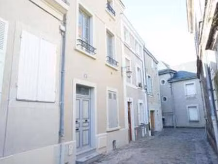 location appartement 2 pièces à angers (49000) : à louer 2 pièces / 29m² angers