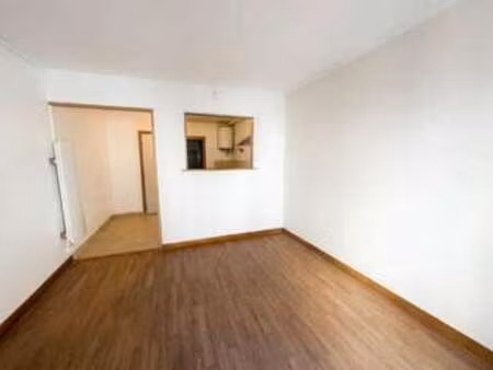 location appartement t1 à châteaubriant (44110) : à louer t1 / 25m² châteaubriant