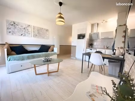 studio 23 m2 en bord de mer- rentabilité 10%- 1 min de la plage