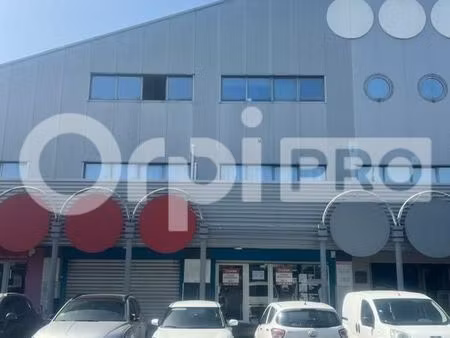 local commercial 115 m²
