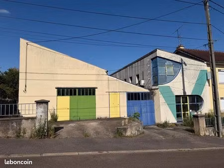 local hangar loft atelier