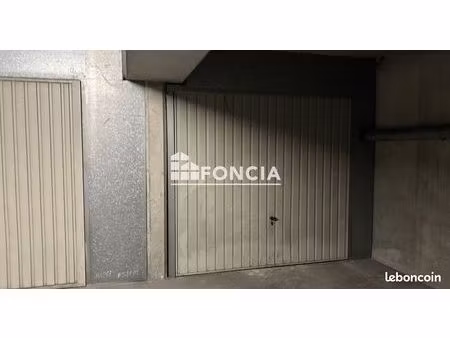 lock_up