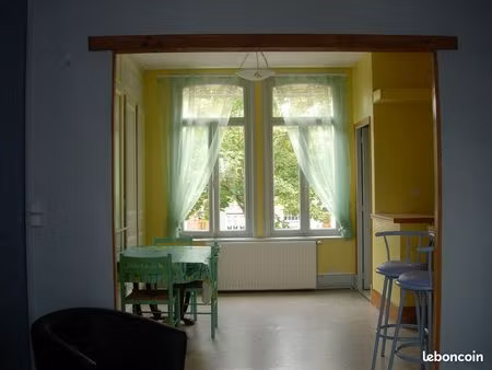 f2 quartier calme et prisé (st acheul)