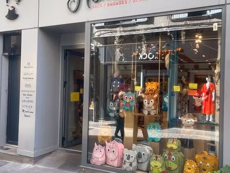 pas de porte rue numero 1 / fond de commerce
