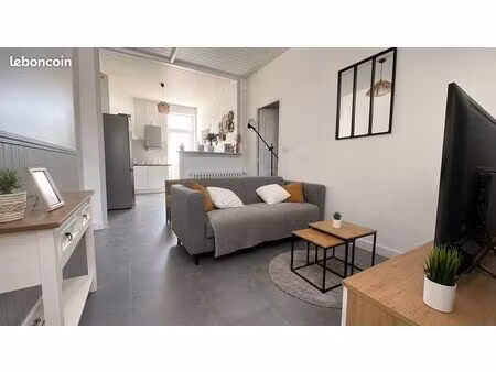 maison meublée 42 m² – cour  dépendances  cave – cognac