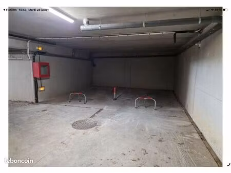 loue place parking couverte dans résidence sécurisée