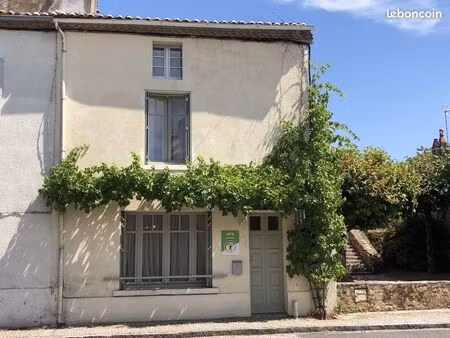 appartement 9 pièces 105 m²