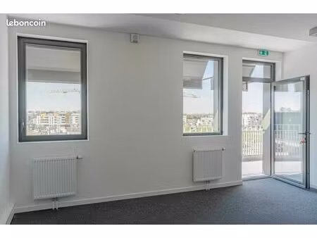 bureau 30 m²