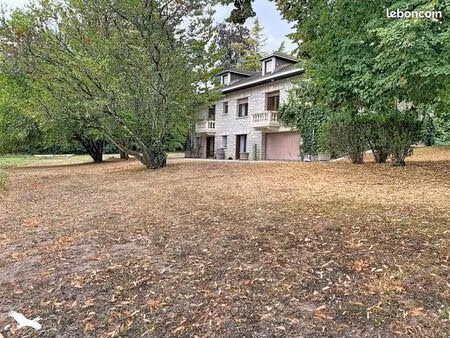 manoir 11 pièces 245 m²