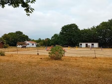 maison sur terrain 5380 mètres carrés