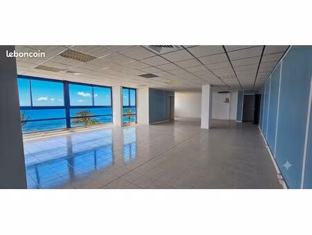 bureau vue mer 170m2