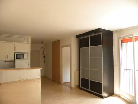 à louer - appartement t2 de 45 60 m² -lyon 6e