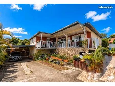 belle villa individuelle trois bassins