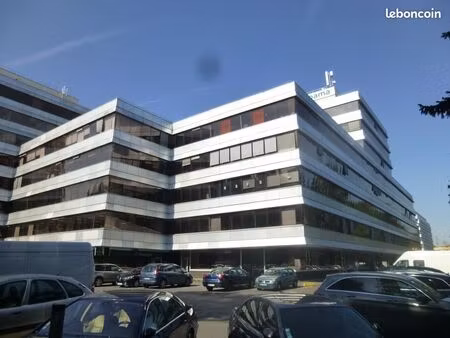bureau 115 m²