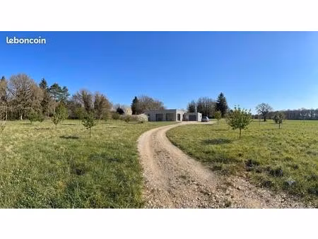 terrain 2 223 m² savignac les eglises