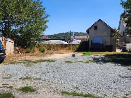 terrain a loue