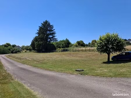 terrain constructible de 1 861 m² divisible – la coquille (24450)