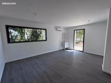 commerce santé 20 m²