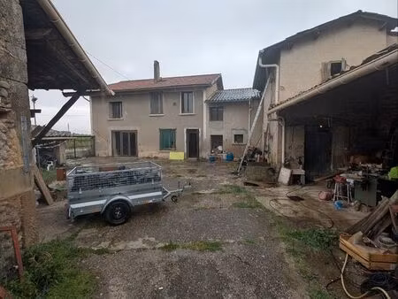 corp de ferme idéalement situé