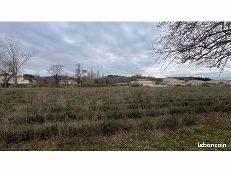 terrain 325 m² puygiron