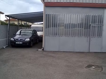 local (bureau  commerce  appartements.. )