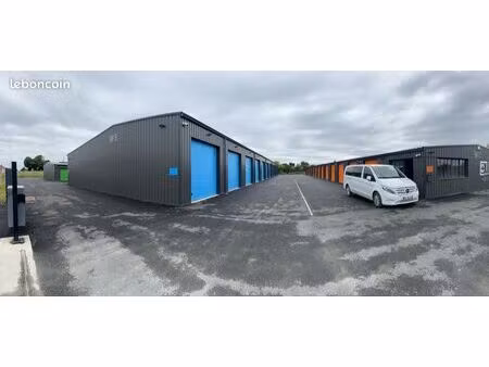 box à louer de 49 m2