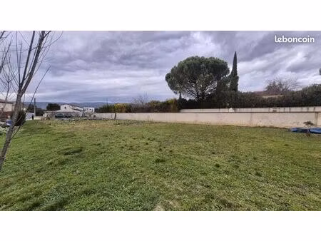 terrain 500 m² montelimar