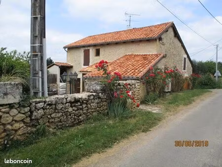 maison de campagne en pierre avec piscine – proche brantôme et périgueux