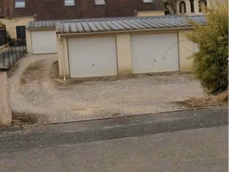 box/garage