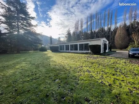 local commercial 132 m²