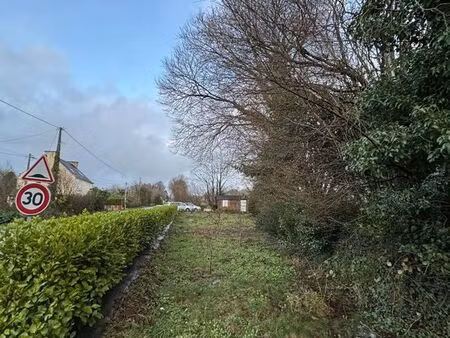 terrain 440 m² cast
