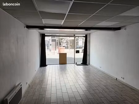 local commercial centre ville