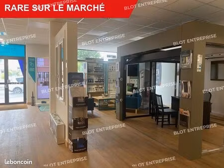 local d'activité 645 m²