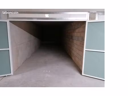 parking box fermé à tournefeuille