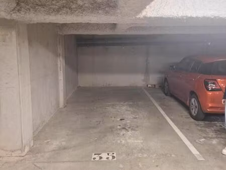 parking 20 m² escalquens