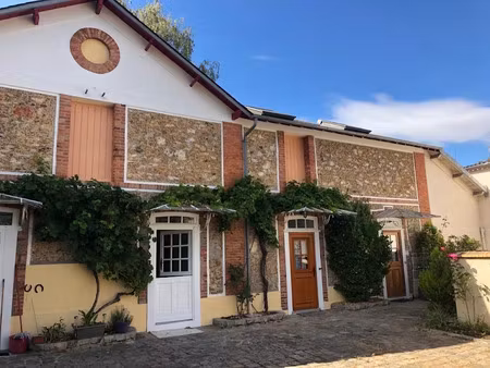 location meublée duplex 2 pièces 22.5 m² à limours (91470)  525 €
