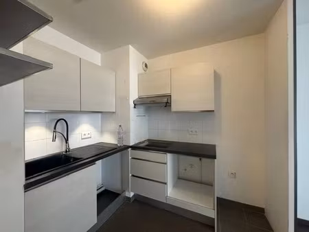 location appartement 2 pièces 41.33 m² à les pavillons-sous-bois (93320)  920 €